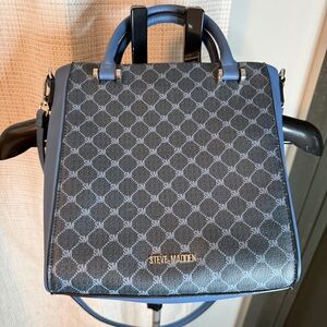 Steve Madden Shopping Shoulder bag with attached wallet